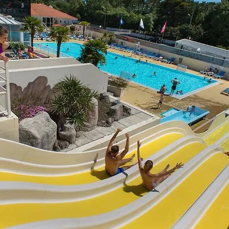 Superbe Mobile-home 6 Personnes - Camping 4 Etoiles *